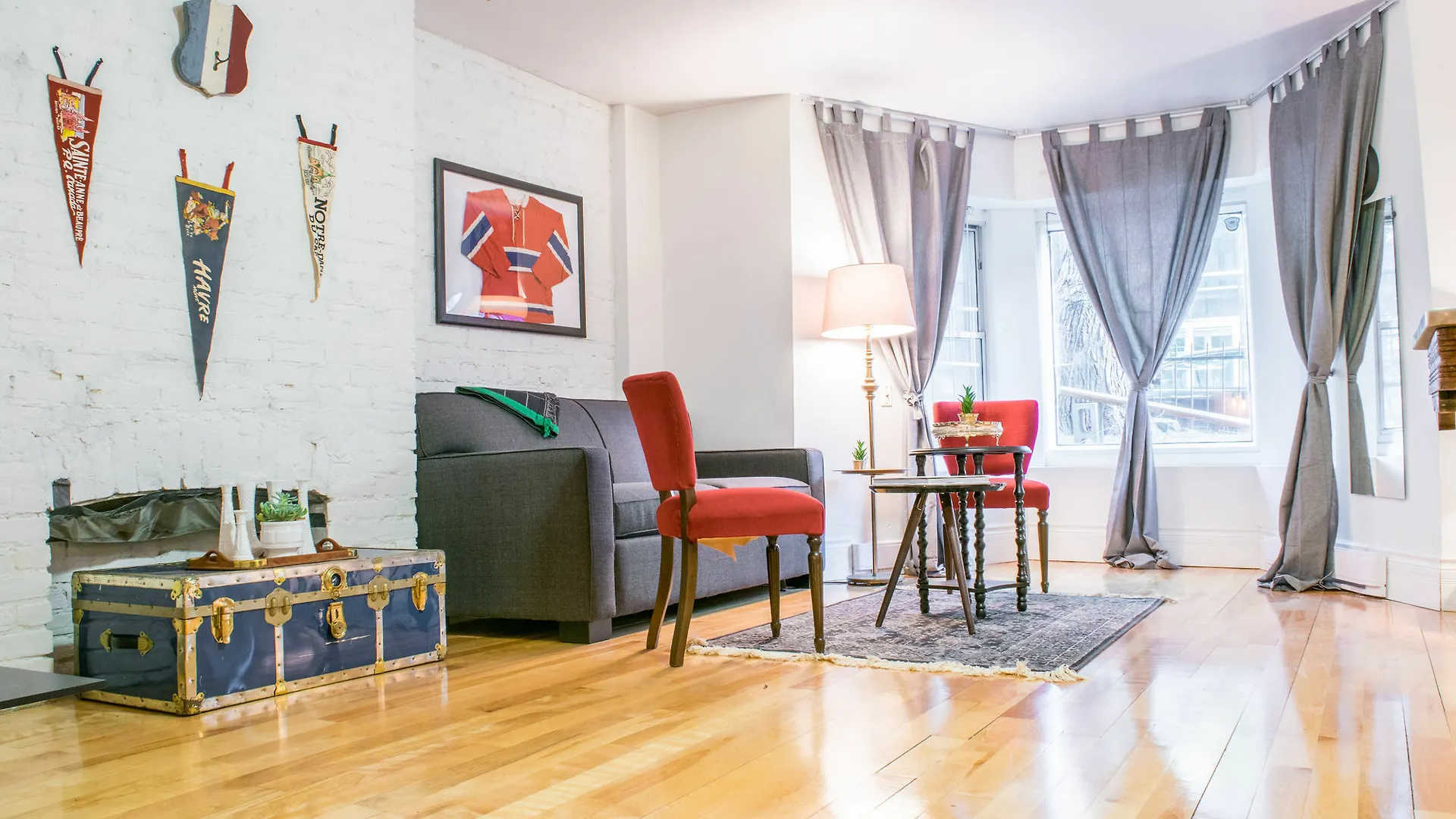 Apartman Artsy Studio In Milton Park By Sonder Montréal